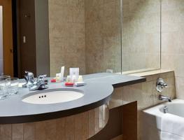Ramada Hotel Downtown Prince George - Junior Suite