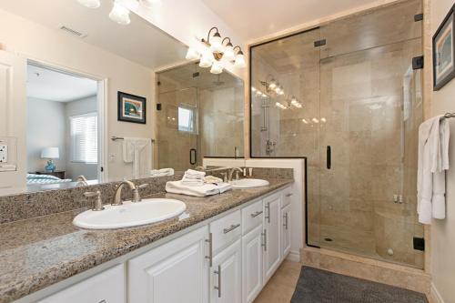 Pacific Beach Basecamp Unit 205