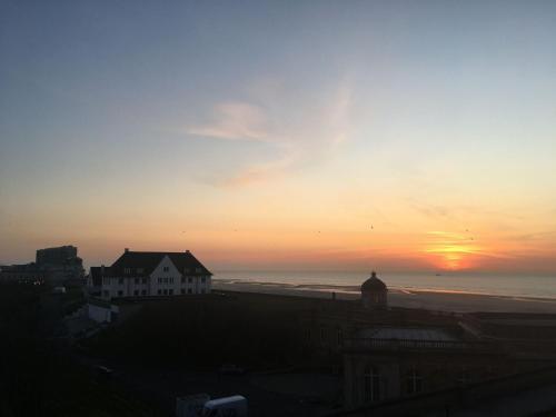 Bright Apartment In Oostende With Roof Terrace