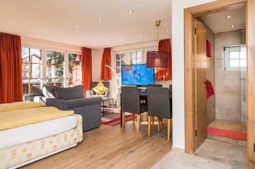 Village Apartment With Matterhorn View