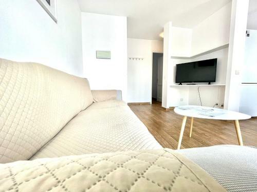 Cozy Apartment With 2 Bedrooms And Pool In Los Cancajos