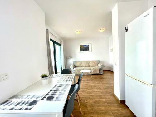 Cozy Apartment With 2 Bedrooms And Pool In Los Cancajos