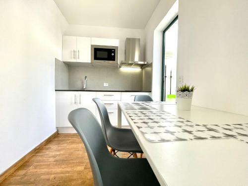 Cozy Apartment With 2 Bedrooms And Pool In Los Cancajos