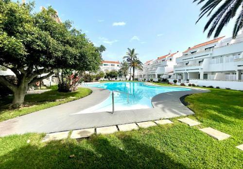 Cozy Apartment With 2 Bedrooms And Pool In Los Cancajos