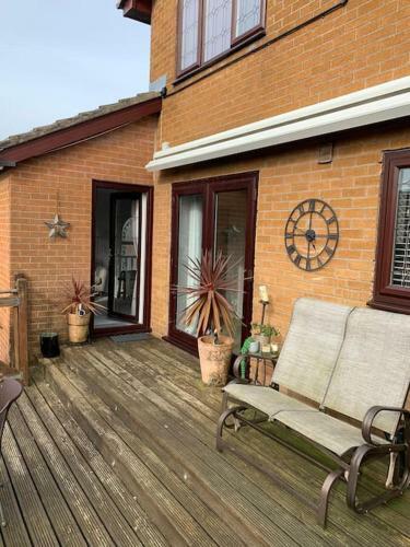 One Bedroom Apartment With En Suite And Patio