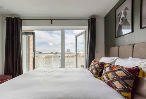 Modern Apartment In City Centre