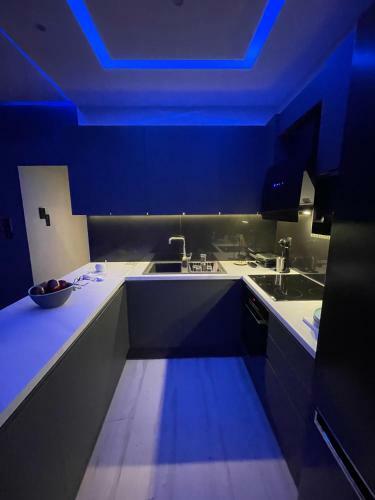 Modern 3-bedroom Apartment In Kiato Centre
