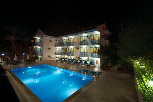 Mavi Yaprak Hotel