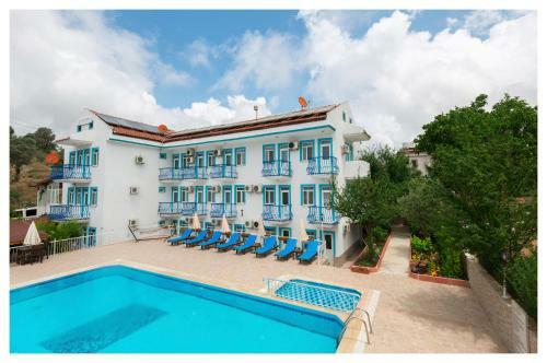 Mavi Yaprak Hotel