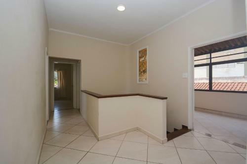 Casa Com Piscina A 200m Da Praia Do Tombo No Guaruj�