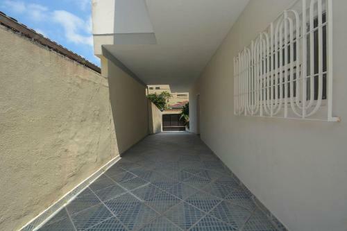 Casa Com Piscina A 200m Da Praia Do Tombo No Guaruj�
