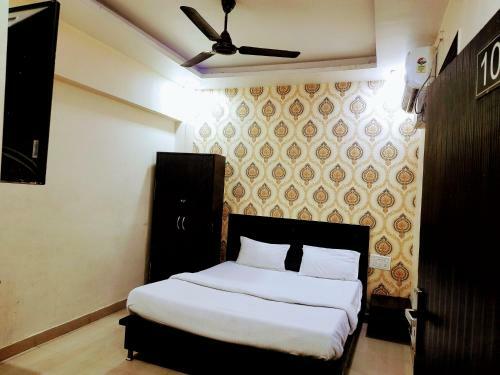 Hotel Samrat