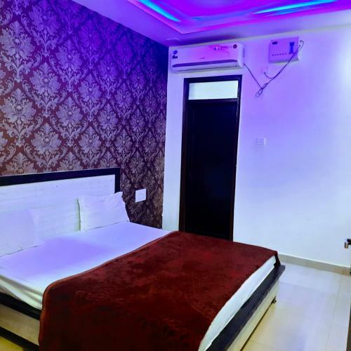 Hotel Samrat