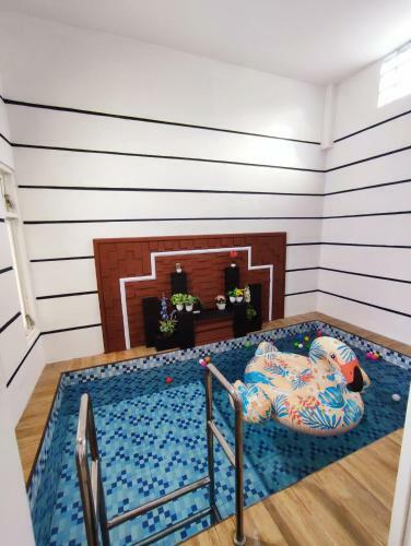 Quincy Villa Batu