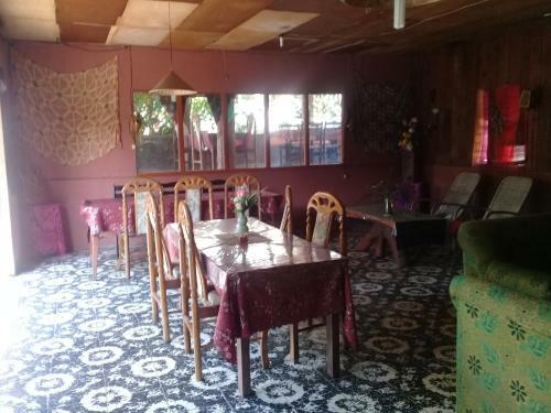 Hostal Merlyn Guest House