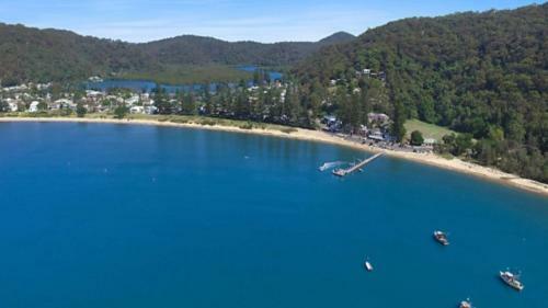 Happy Ours - Patonga Beach