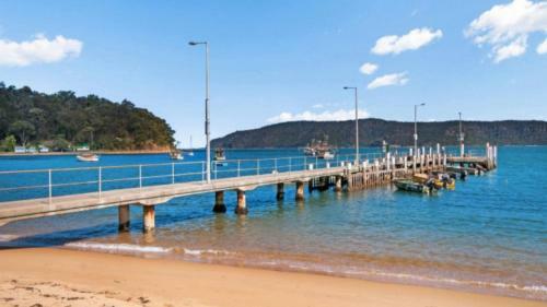 Happy Ours - Patonga Beach