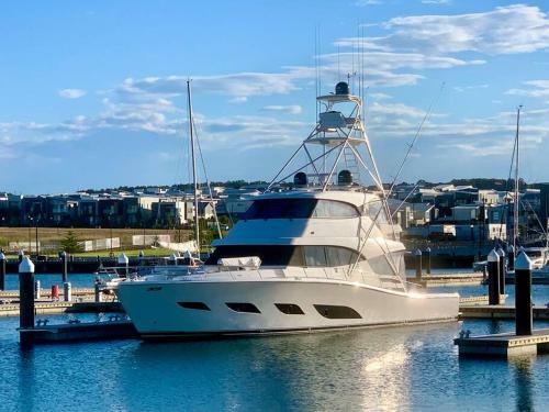 The Explorer / Shell Cove