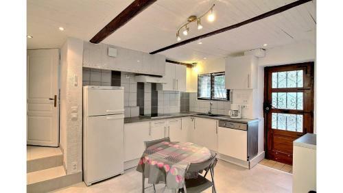 Holiday House For 6 People