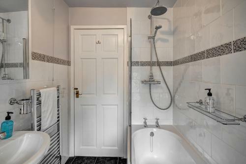 *new* Chester Canal Side 2 Bed Character Home