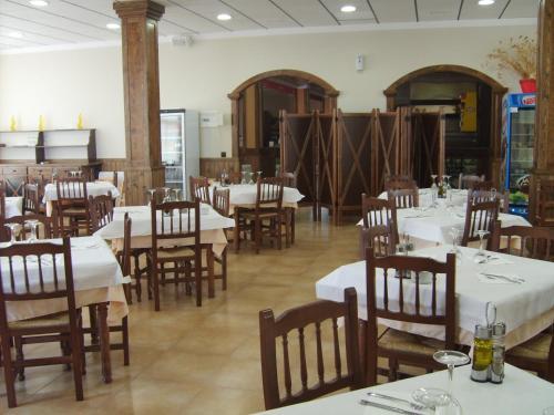 Hostal Pensi�n Venta De T�bar