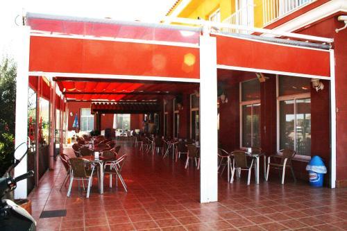 Hostal Pensi�n Venta De T�bar