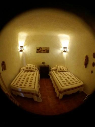 Cuevas El Balc�n De Orce
