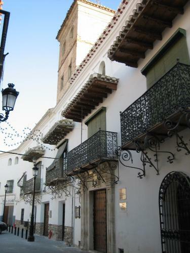 Cuevas El Balc�n De Orce