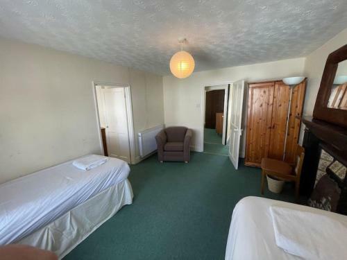 Narnia, Delabole, Sleeps 8