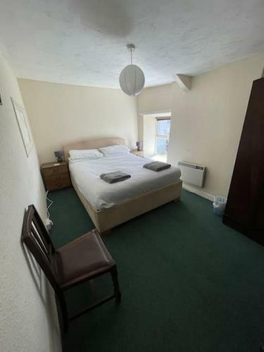 Narnia, Delabole, Sleeps 8