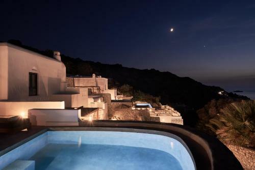 Villa Hill Club Naxos