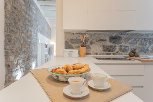 Wine Not Apartment In Como City Centre By Rent All Como
