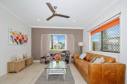 Trendy 4 Bedroom In Fairfield Waters