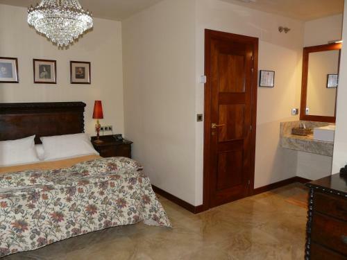 Hotel Rural Las �guedas