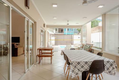 Casa Com Piscina Pr�xima A Praia E Natureza Em S�o Sebasti�o