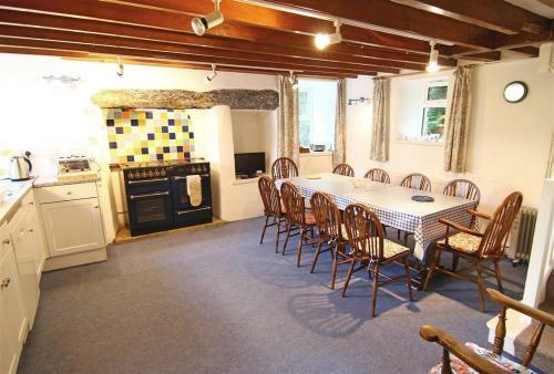 Former Farmhouse Nr Harlech 4043