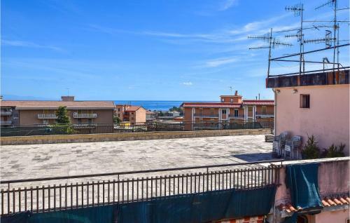 Stunning Apartment In Giarre With Wifi And 2 Bedrooms