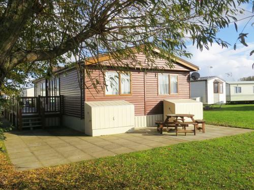 Jolie, Lodge On Manor Park