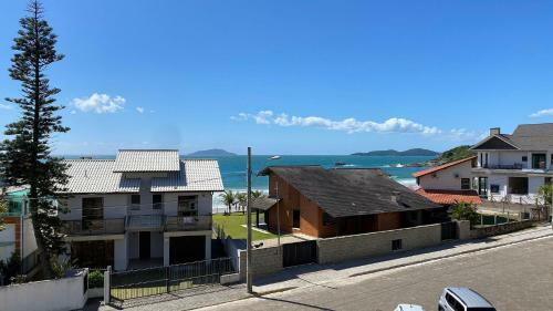 Casa De Praia Multifamiliar Em 4 Ilhas
