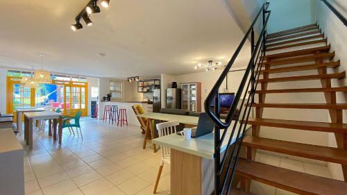 Casa De Praia Multifamiliar Em 4 Ilhas