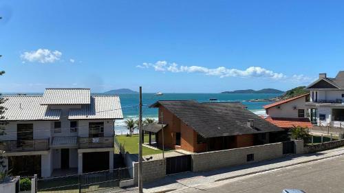 Casa De Praia Multifamiliar Em 4 Ilhas
