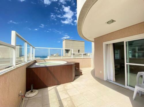 Apartamento 321 - Ampla Cobertura Na Praia De Bombas