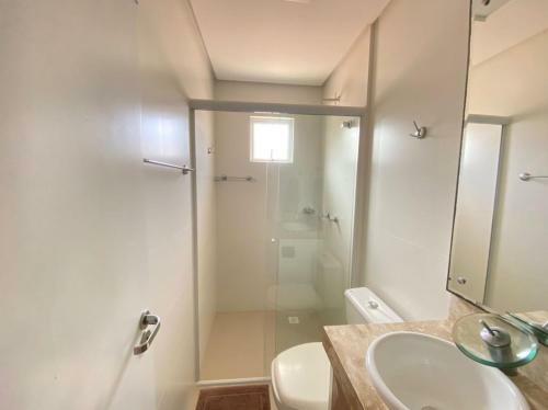 Apartamento 321 - Ampla Cobertura Na Praia de Bombas
