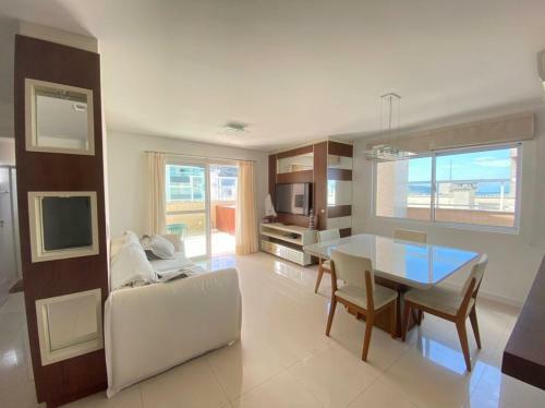 Apartamento 321 - Ampla Cobertura Na Praia De Bombas