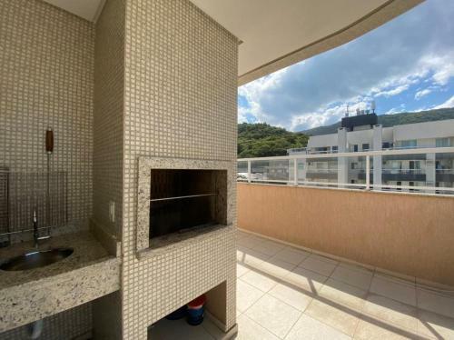 Apartamento 321 - Ampla Cobertura Na Praia de Bombas