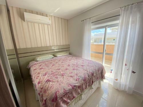 Apartamento 321 - Ampla Cobertura Na Praia de Bombas