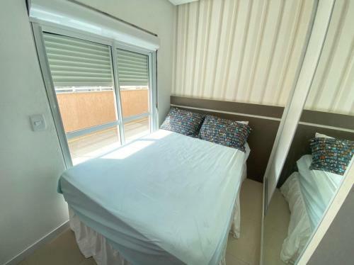 Apartamento 321 - Ampla Cobertura Na Praia De Bombas
