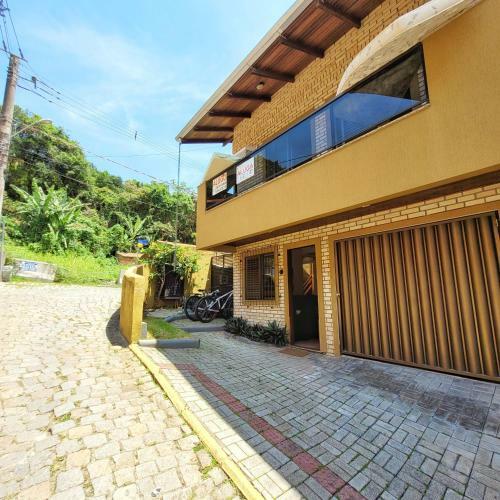 Apartamento Duplex 01 - 2 Su�tes A 60mts Da Praia - Com Piscina