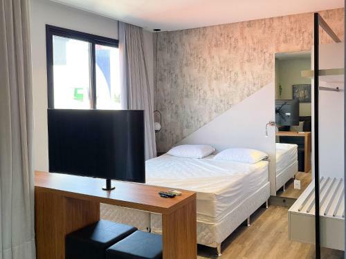 Apartamento Aion Su�tes No Centro De Bombinhas - Moderno Loft Com Localiza��o Central