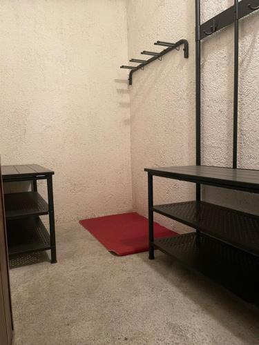 Nice Central Two-room Apartment With Parking